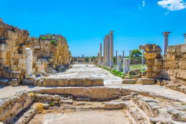 Wycieczka fakultatywna, Wycieczka Miasto duchów, Famagusta, Salamina z rejsem na Blue Lagoon i zatokę żółwi z Ayia Napa z barbecue
