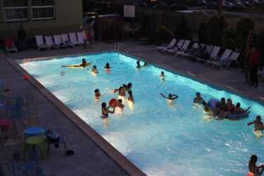 Obóz młodzieżowy, „FABRYKA ATRAKCJI”: Laser Tag, Wojskowy Biwak, Park Linowy, Sport, Integracja, Chill out. Ośrodek z basenem letnim. Kolonia 8-12 lat i obóz 13-16 lat